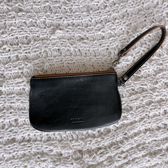 Fossil Wristlet Wallet - Leather - Picture 1 of 3